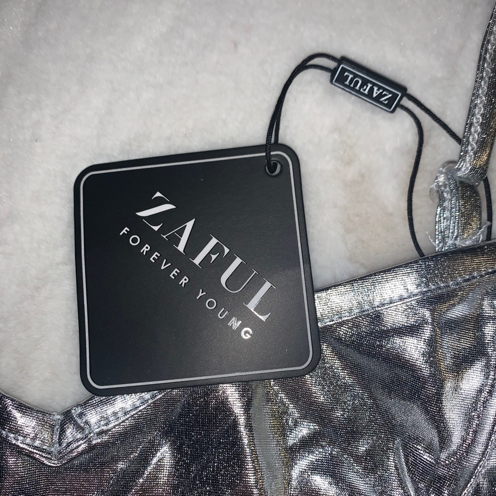 NWT zaful cropped shiny glitter cami top - Picture 8 of 11